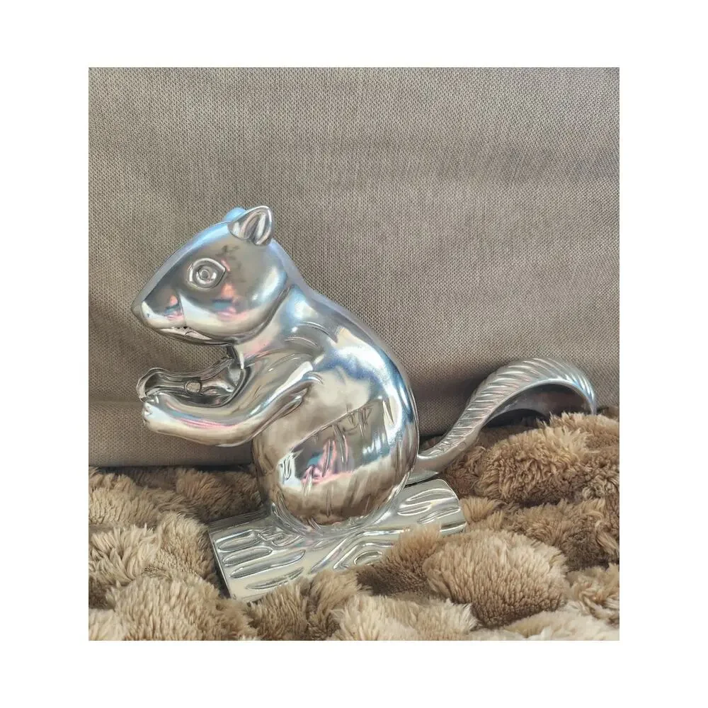 Davy Crack'It Squirrel Nutcracker